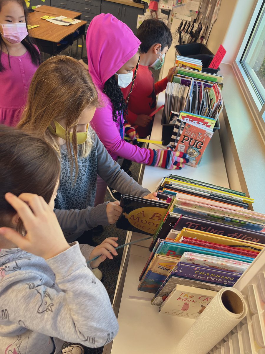 MsBoudny's tweet image. When you practice your library skills taught by @TWELibraryLady in the classroom!! #katyisd @katyisd @katy_libraries #libraryskills #books #readeveryday @TWEHowl #twehowl