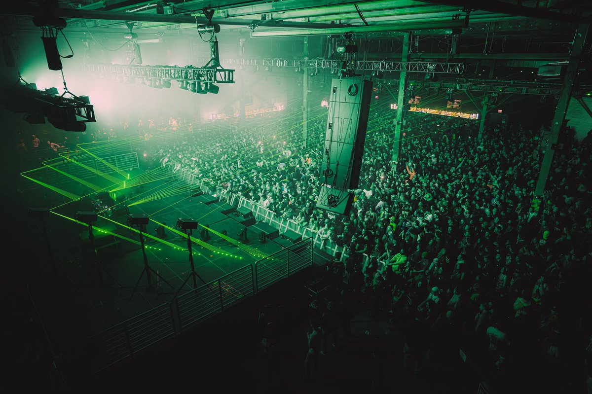 svddendeath's tweet photo. NYC what a great way to start off 2022!!!! 
 
What cities y’all want to see me in this year? https://t.co/VWo6adJjdv