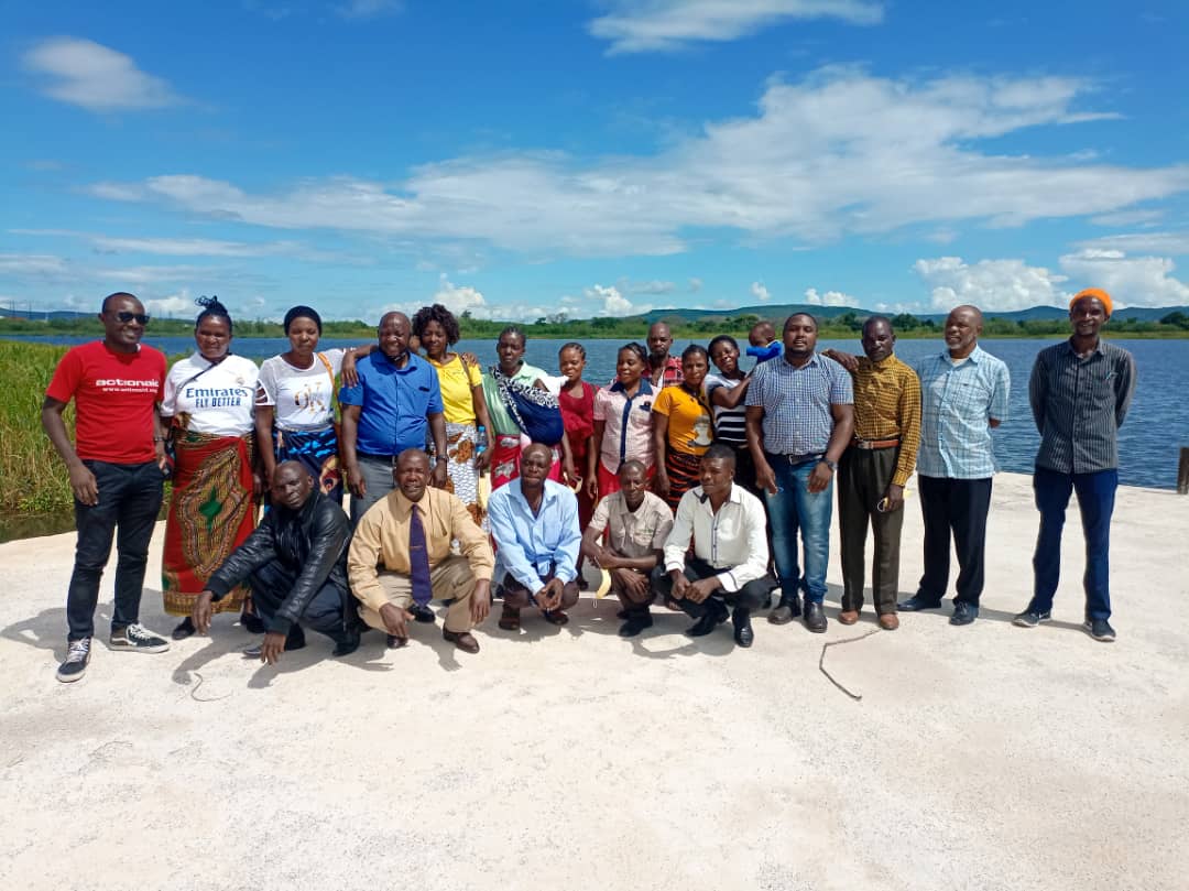 PromoteZambia's tweet photo. Kafue: ZDA has partnered with Action Aid Zambia to train Cooperatives in the fish value chain based in Kafue District to equip them with entrepreneurship and business management skills.
#potentialmadepossible
#MSMEGrowth
#EmploymentCreation
https://t.co/BomYFc7ptx https://t.co/KvzziAAor8