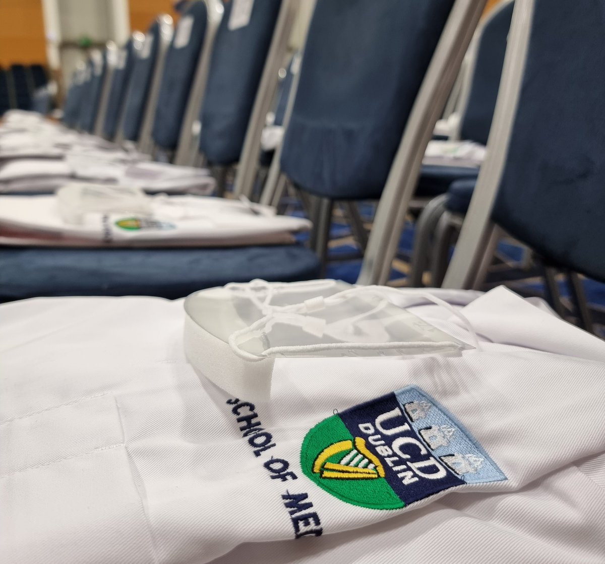 UCDconference's tweet photo. Tonight we extended a warm welcome to @UCDMedicine for their #whitecoatceremony 2021/2022 in-person. Best of luck to all the students with their next chapter.
#events #OReillyHall @ucddublin https://t.co/JQgita8iY0