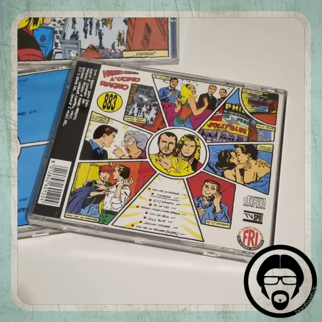 bonfiweb's tweet photo. E sono 30...il 10 febbraio 1992 usciva il primo album degli #883. Sapevate che ne uscirono 2 versioni? Una con retro a fumetti e una con il classico retro azzurro. Qual è la vostra canzone preferita di questo album?
#hannouccisoluomoragno #maxpezzali #anni90 #1992 #30anniversario https://t.co/S5gGsyITYr