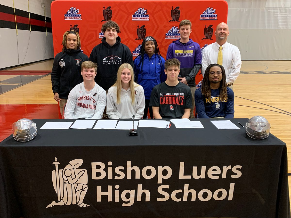 Congrats to all these great Knights! Special shout out to our own Jada Bright! She is continuing her education and track and field career at @StFrancisTrack Congrats Jada!!
#LuersSpirit #onceaKnightalwaysaKnight