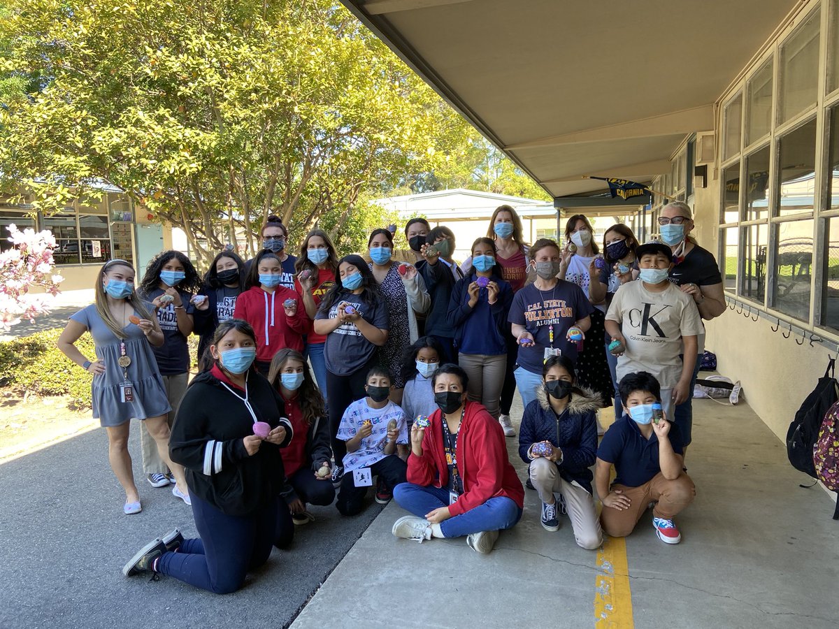 handyelementary's tweet photo. GRIP Mentors and Mentees painted kindness rocks to place in our Handy garden! ♥️🖤🐝#OCGRIP #kindnesschallenge #powerofmentorship https://t.co/F5reSOmjPv