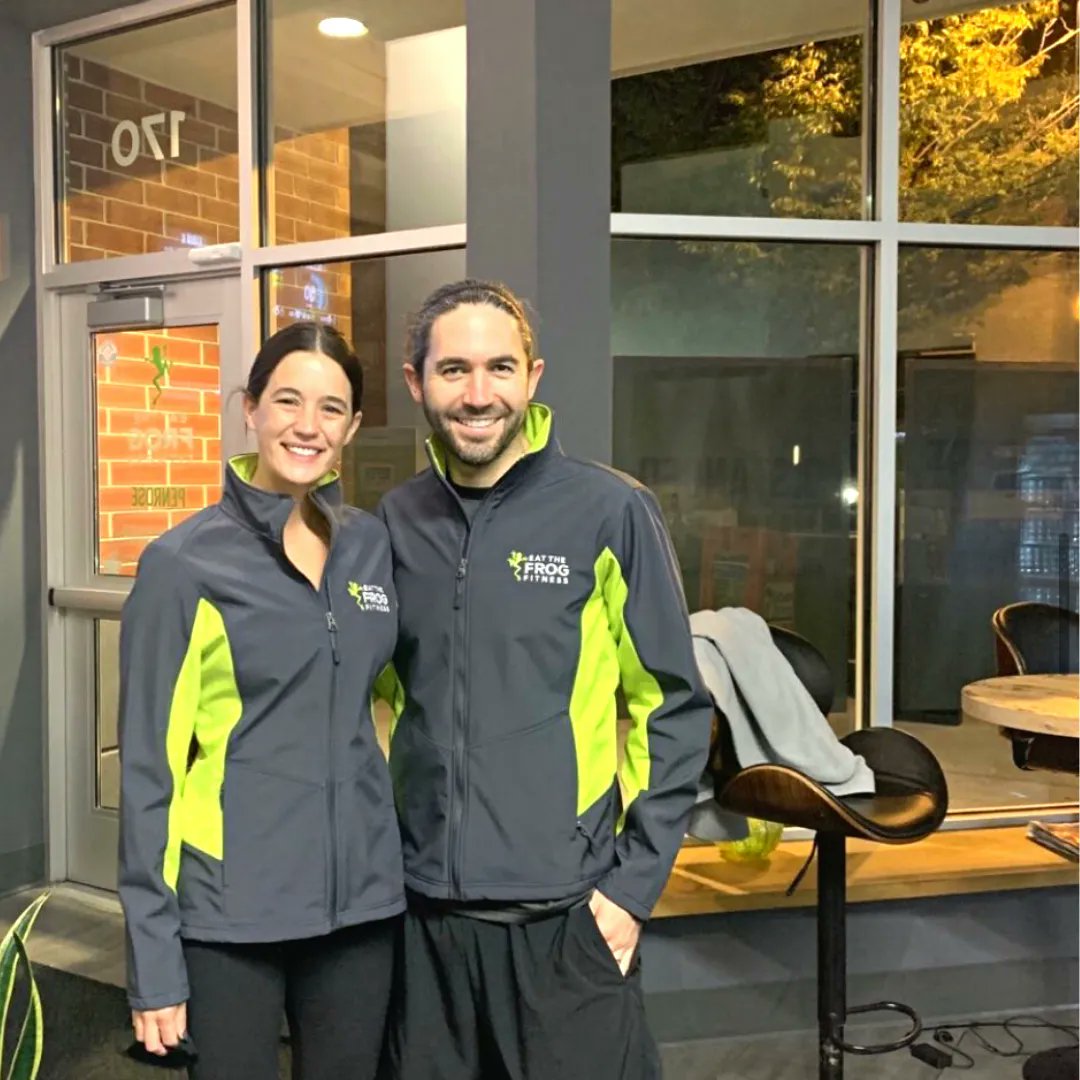 etffitness's tweet photo. If you have fitness goals that you want to reach this year, invite a friend or partner to come to your next training session!

Invite them to our Burnin' Love Challenge running Feb 11-14th in Studio! 🔥 Teams of two will compete for the highest single session calorie burn! https://t.co/zVSNVmRgkW