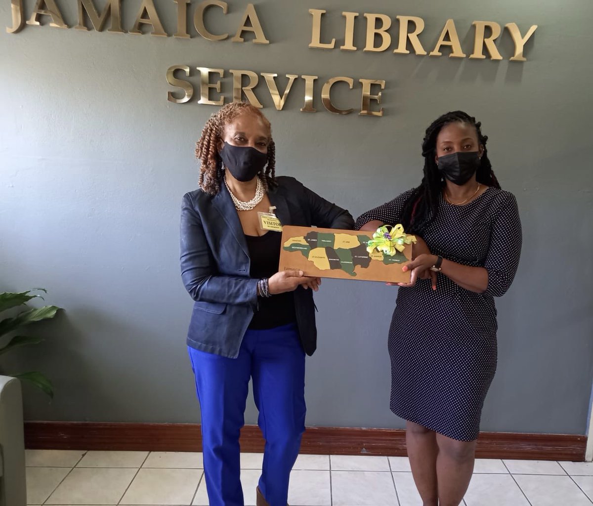 choicescarib's tweet photo. It feels Great to be appreciated for doing what you love. Thank you Jamaica Library Service. https://t.co/MJYCmYJkD9