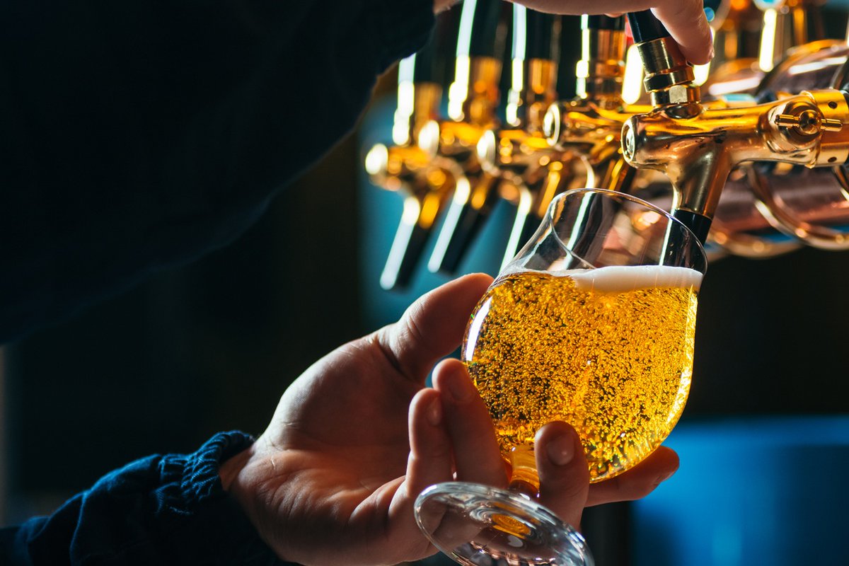 Dinakis_Grill's tweet photo. During #HappyHour, you can enjoy select drinks for $4.99 and food items for $5.99.

And the best part? We host Happy Hour every single day. Join us between 2 p.m. - 6 p.m. and 8:30 p.m. – closing. https://t.co/jXw9sCA5d0
