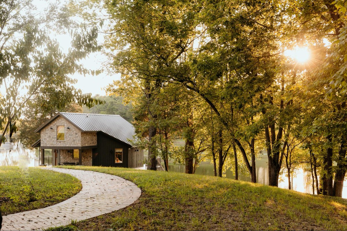 Dant Crossing tweet media