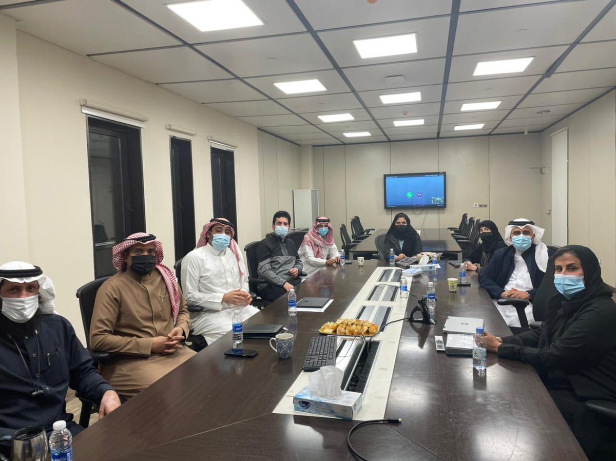 عقد مجلس إدارة جمعية روض اجتماعه الثاني يوم الاثنين الموافق ٧/ ٢/ ٢٠٢٢م في كلية علوم الرياضة والنشاط البدني بجامعة الملك سعود بهدف مناقشة الخطة التشغيلية والميزانية التقديرية للسنة الأولى ، وسبل التعاون مع الجهات الأخرى