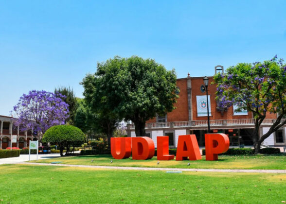OroNoticiasPue's tweet photo. #Universidades | Exige #FMSJ devolución legal del Campus #UDLAP 🚨🤨📚
https://t.co/uoUVn8KLAV https://t.co/aQcWl1Mkiu