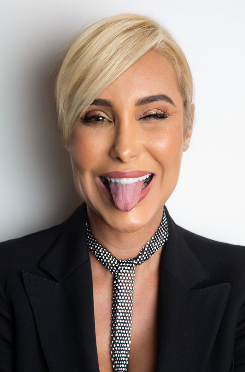 Estão falando de uma troca de corpos entre os personagens de #QuantoMaisVidaMelhor  
Será que Alice tá nessa?  Pela foto arriscam algum palpite?  
Deixa seu comentário no link : instagram.com/p/CZxZiYol2YW/…