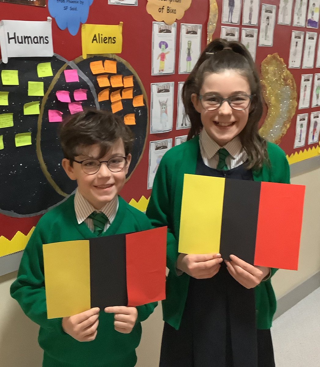 StRonansPS1's tweet photo. @ShamrocksNewry @Abbey_CBS A little sister, brother and other family members wanted to say.... #GoTom #GoRio #GoShane #GoAbbey
#ProudToBePartOfStRonans #ProudOfOurPastPupils #ThePlaceToBe 🐝
@AnDunCandG @OfficialDownGAA https://t.co/Nld6c6gOec