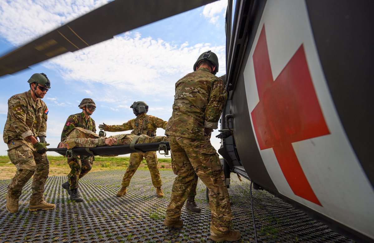 MilitaryHealth's tweet photo. Since 2009, the #MHS Quadruple Aim serves as the enduring framework to
align the priorities of the @USArmy, @USNavy, @USAirForce, and @DoD_DHA to improve readiness and provide better care, better health, and lower cost. #UnifiedReliableReady https://t.co/feRqZisBVx