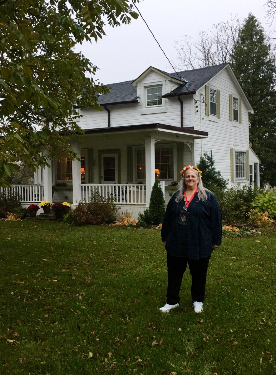 FannibalFest's tweet photo. FannibalFest 2017 visit to Will’s house.
#FannibalFest #FFT2017 #Hannibal https://t.co/j1IT9Ips3d