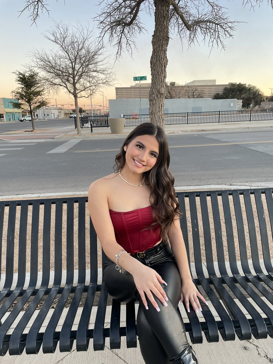 abbycardonaa's tweet photo. #eighteen Thank you lord for blessing me with another beautiful year of life ❤️ https://t.co/9hMCW3yNYc