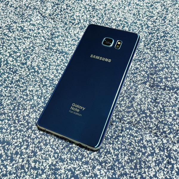 materialit_kr's tweet photo. 여러분 이 폰이야 말로 진정한 FE 입니다, Samsung Galaxy Note FE 리뷰
자세한 내용은: https://t.co/M0cPsu5lFH

#Material_IT #Samsung #galaxynotefe #review #메터리얼_iT #삼성전자 #갤럭시노트fe #리뷰 https://t.co/kzHaN1WcbD