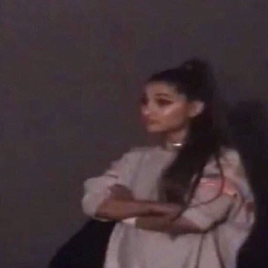 Ariana Today on Twitter: "drop your favorite ariana grande meme" / Twitter