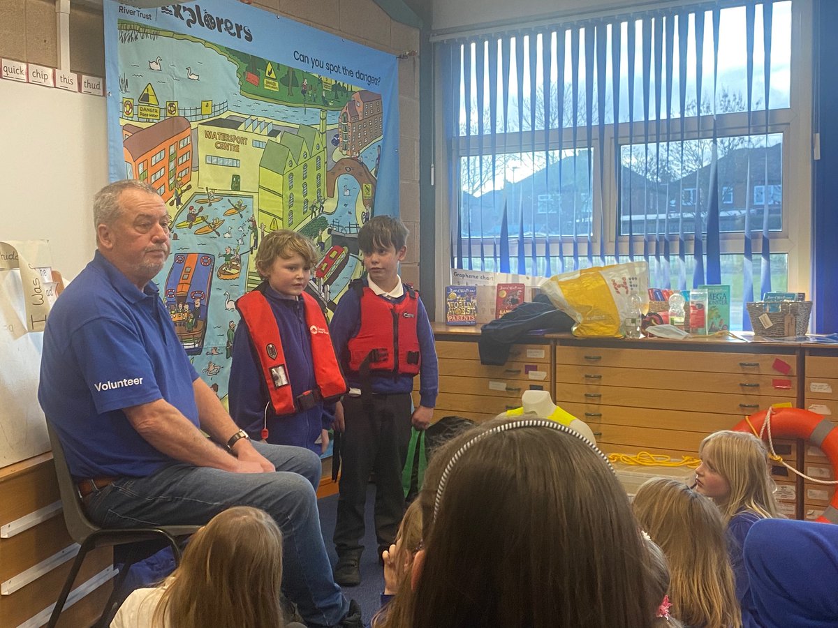 MFinfantschool's tweet photo. A very important talk today all around keeping safe near water. The Canal and River Trust spoke to Dolphins about staying away from the water edge and what they should do if they spot someone in the water #MFdolphins https://t.co/iYVTQhVz9Z