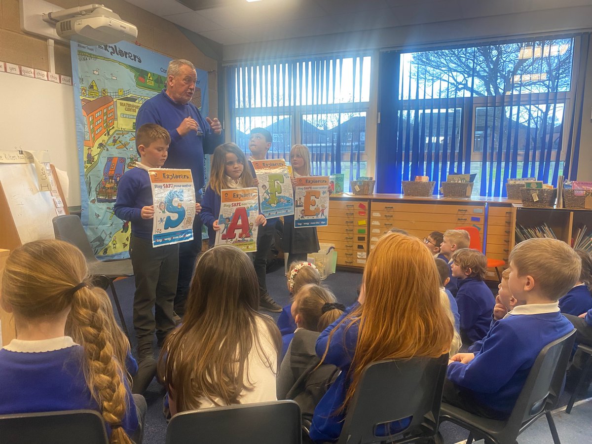 MFinfantschool's tweet photo. A very important talk today all around keeping safe near water. The Canal and River Trust spoke to Dolphins about staying away from the water edge and what they should do if they spot someone in the water #MFdolphins https://t.co/iYVTQhVz9Z