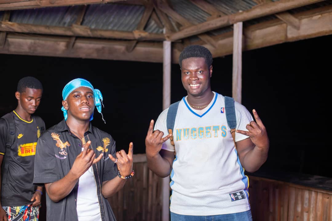 elorm923's tweet photo. GeNg No StReSsπ€
#konfi_dential
#elorm https://t.co/gds6rkwVUs
