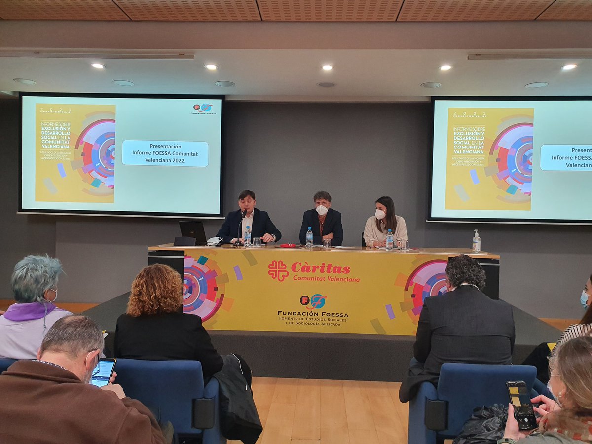 ValenciaCaritas's tweet photo. ❤ #FoessaCV2022 Iniciamos la presentación del informe Foessa Comunitat Valenciana con una sala que se nos ha quedado pequeña. @_FOESSA es garantía de seriedad y calidad investigadora y se nota https://t.co/1nlmYkE9Ph