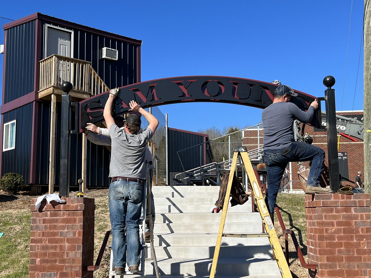 davidsonacademy's tweet photo. Preseason preparations continue at Sam Young Field leading up to another season of DA Bears Baseball. @DavidsonAcadBB @thumes4 #theDAway #samyoung #DAbaseball #springisintheair https://t.co/0euMOpFEhY