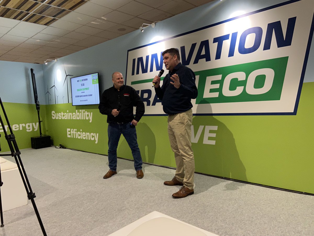 DragonEquipment's tweet photo. Fantastic first day at the @ExecHireShow - thanks to everyone who came to #StandK10 to talk to the team. See you all tomorrow! #DragonEquipment #executivehireshow2022 #innovationtraileco https://t.co/ptrdrTZdBo