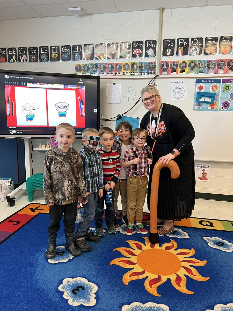 Happy 100th day from kindergarten! <a href="/Milford_Schools/">Milford Schools</a> <a href="/MulberryEagles/">Mulberry Elementary</a>