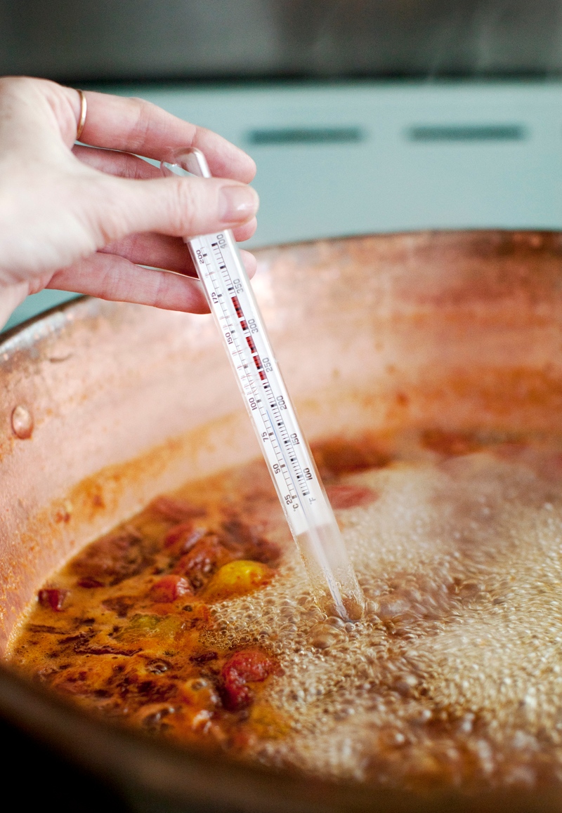 thepreservatory's tweet photo. Did you know jam has to reach a temperature of 105°C in order to set? We test the temperature along the way using our sugar thermometer, aka Brix meter. https://t.co/C751uwFUKK