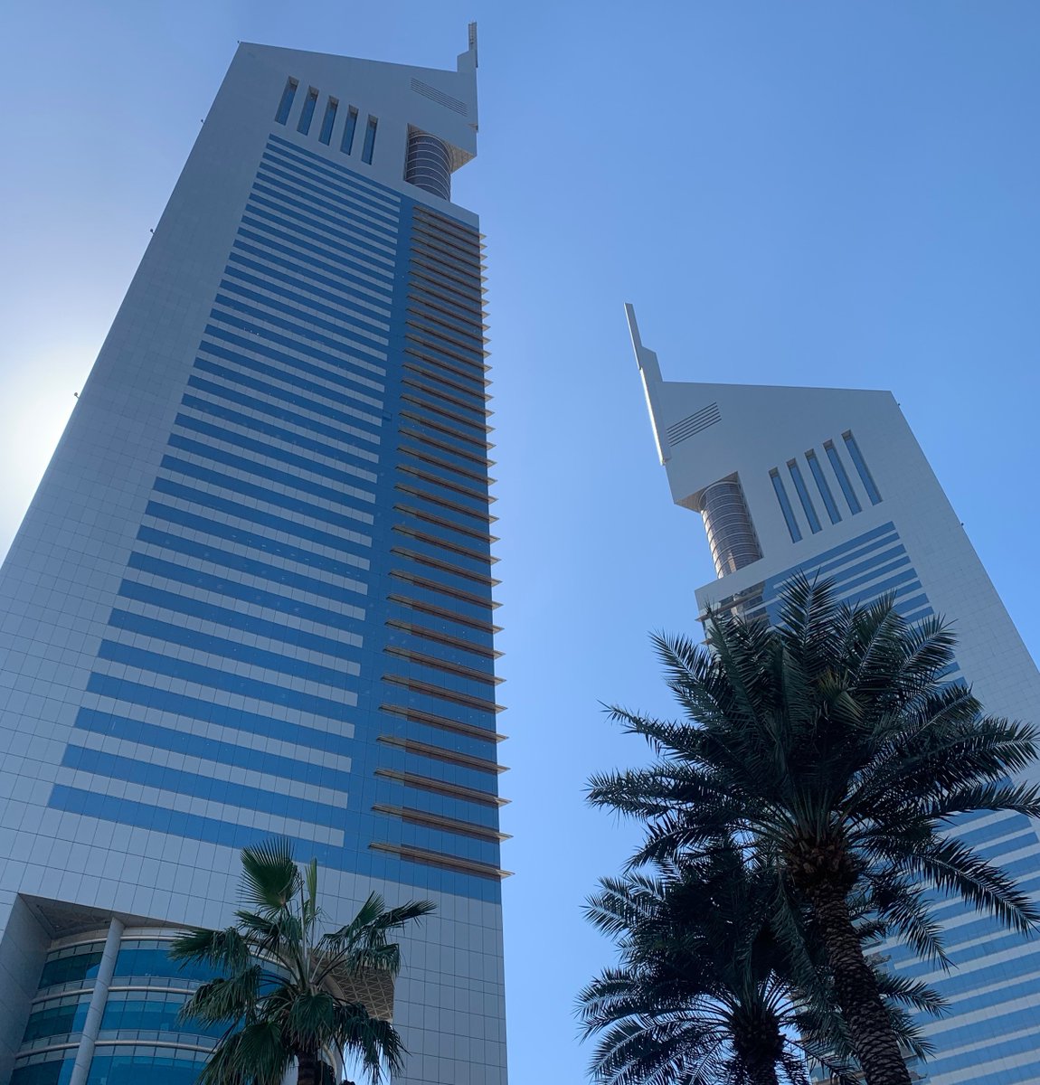 BlueBeeSolution's tweet image. Which office would you prefer to work in today? blue bee Dubai or blue bee Salisbury? 🤔
@emiratestowers 

#dubaioffice #bluebeedubai #dubaiwebdesign #webdesigndubai #dubaiwebsiteagency #websitedesigndubai #dubai #dubaiwebagency #emiratestowerdubai