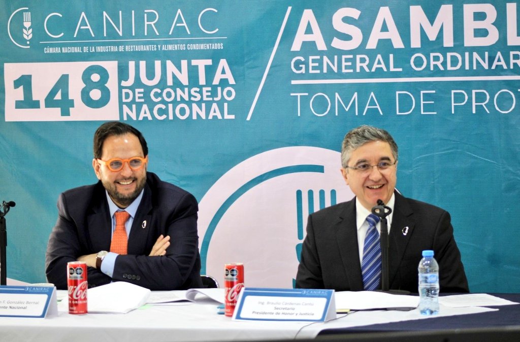 canirac's tweet photo. Unidos como Cámara celebramos nuestra #Asamblea General Ordinaria Anual, compartiendo los objetivos y el plan de #actividades2022, que nos permitirá continuar fortaleciendo a la industria que con orgullo representamos.🍴

#UnidosServimosAMéxico #Canirac2021 #Canirac2022 https://t.co/PVYAPQzSpt