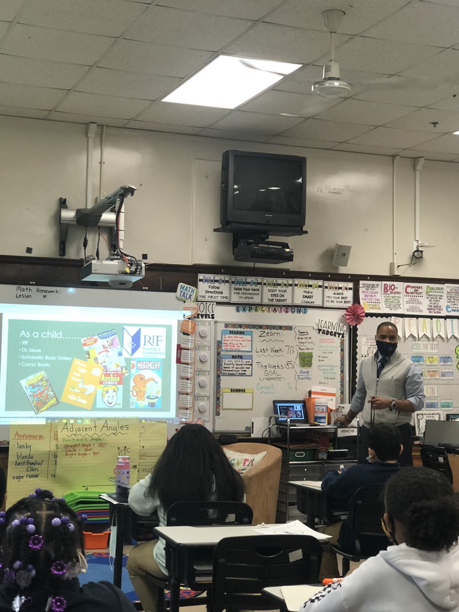 I got to read “Quadri Lateral” draw shapes, and share my love of #reading with <a href="/kzotti535/">Kelly</a> class of 4th graders at <a href="/BetancesOwls/">Betances OWLS</a>. #polygons #Math <a href="/MaryVallera/">Mary Vallera</a> <a href="/theHARTofMATH/">Michelle Kellogg</a> <a href="/hps_PK12Lit/">HPS Literacy</a> <a href="/Hartford_Public/">Hartford Public Schools</a>