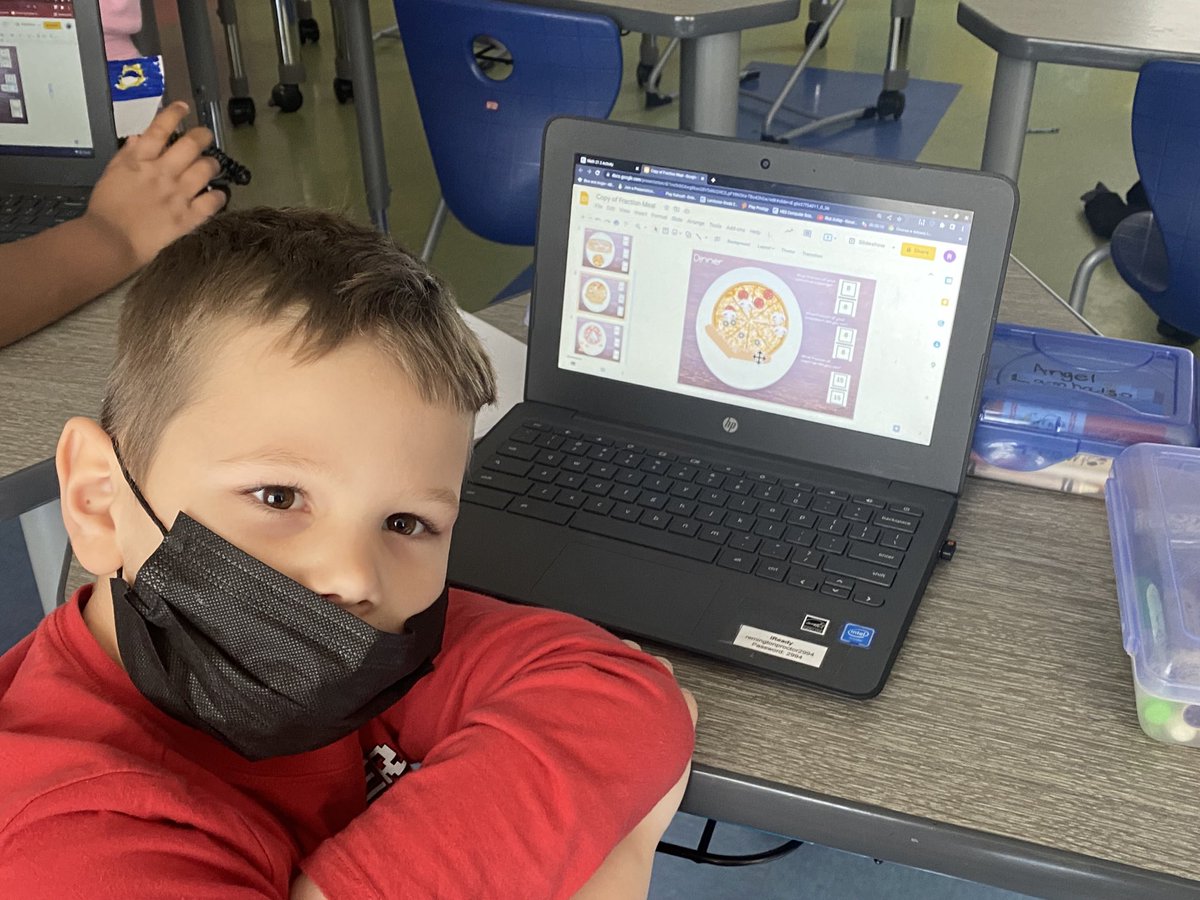 TeamSuffolkHR's tweet photo. Got to visit ⁦@HillpointHusky⁩ and see students engage with one another in their learning. #BuildingtheBestSPS https://t.co/4Ob907A571