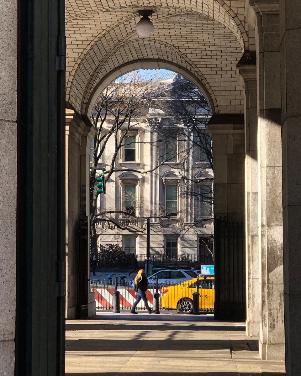 Jessica15909678's tweet photo. Retro architecture in Lower Manhattan https://t.co/JgA2ptshzV
