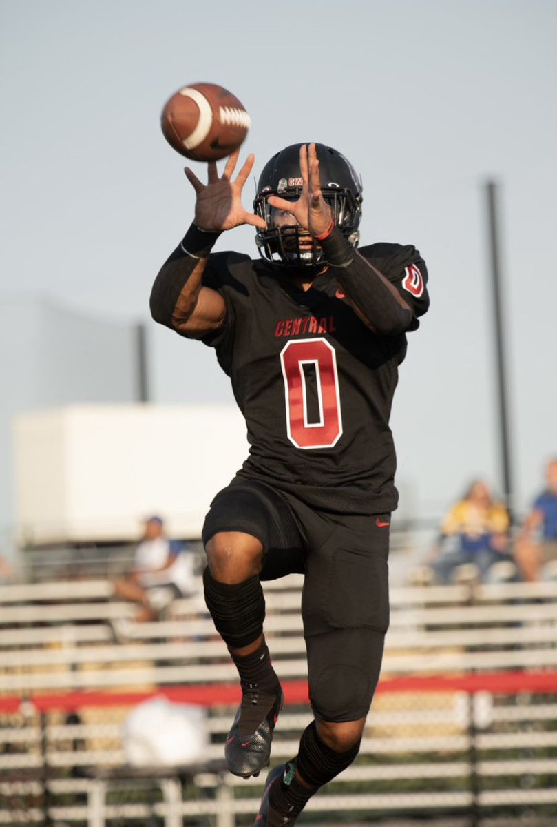 CWUFB's tweet photo. Meet Your Wildcats🏈
Patrick Rogers #0
Position: CB
High School👨‍🎓: Lincoln HS
Major 📜: Supply Chain Management
Nickname 👤: Agent 0
Favorite Food🍽: Gumbo
2nd Favorite Sport: Basketball
Pre-Game Hype Song 🎙: Skrilla-Kodak Black
#AllinAllTheTime #WildcatWednesday https://t.co/Bf2CMfmNxL
