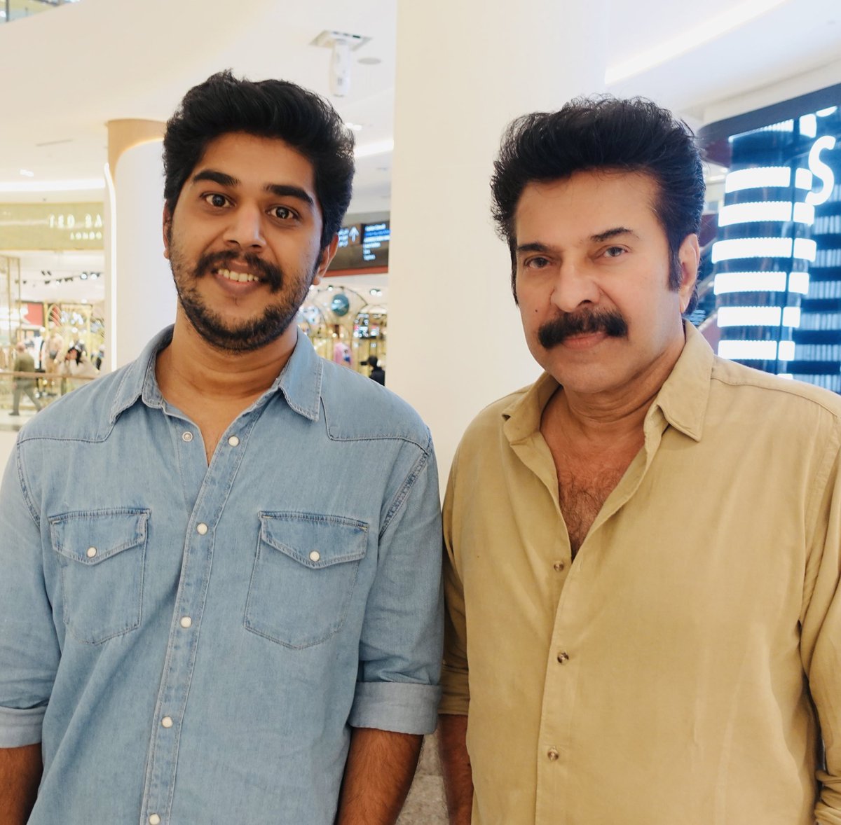nastechy's tweet photo. With @mammukka 😍 https://t.co/tyvV97lSkm