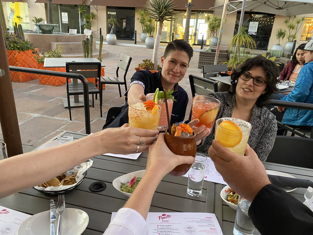 MstandsforMary's tweet photo. RED ALERT: I’m actually seeing members of my team IRL 😭😭😭🙏🙏🙏  @SuzieGuru @GuruXperienceCo https://t.co/JD3twAQq5O