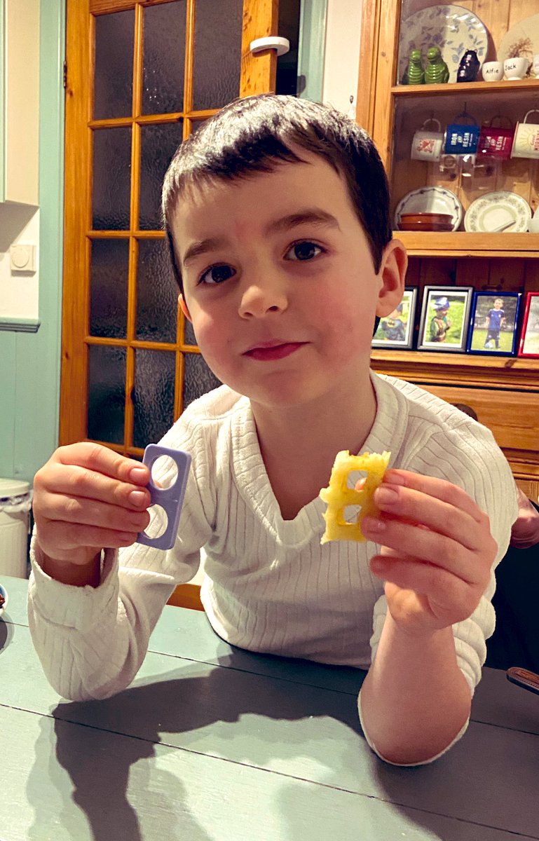LisaWhittaker02's tweet photo. We love #alphabites so how about Numiwaffles/Wafflecons ? 🧮 @BirdsEyeUK #numicons #ediblemaths #whateverworks https://t.co/cAmq4mD7HI