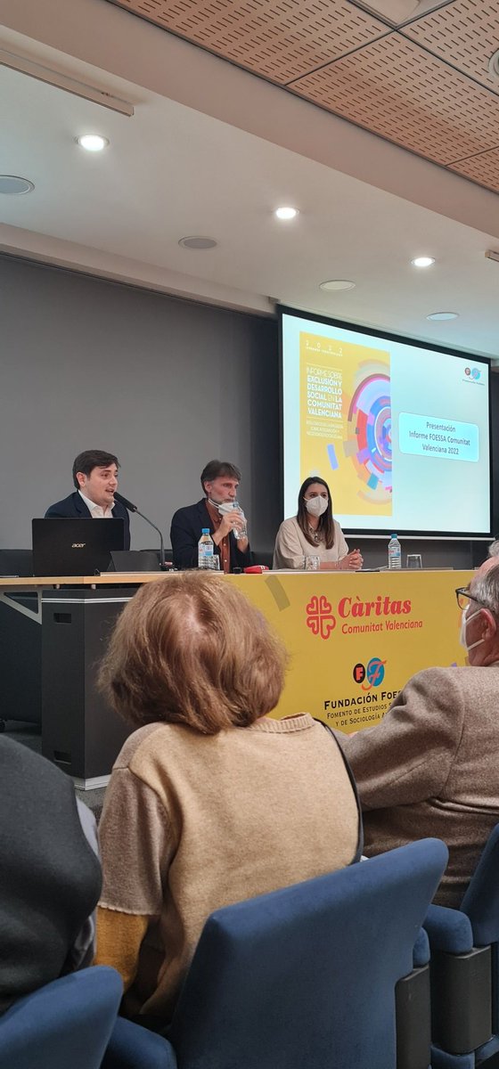 CarolMxcSpn's tweet photo. #FoessaCV2022.De la realidad tras el #impacto del COVID, a la esperanza.Retos: repensar el modelo social-relacional de nuestra sociedad. Recuperar la dignidad y el acceso a derechos vulnerados para todas las personas. Fomentar el #vínculo y los cuidados.Abandonar la cuerda floja. https://t.co/nGa9aWIdO6