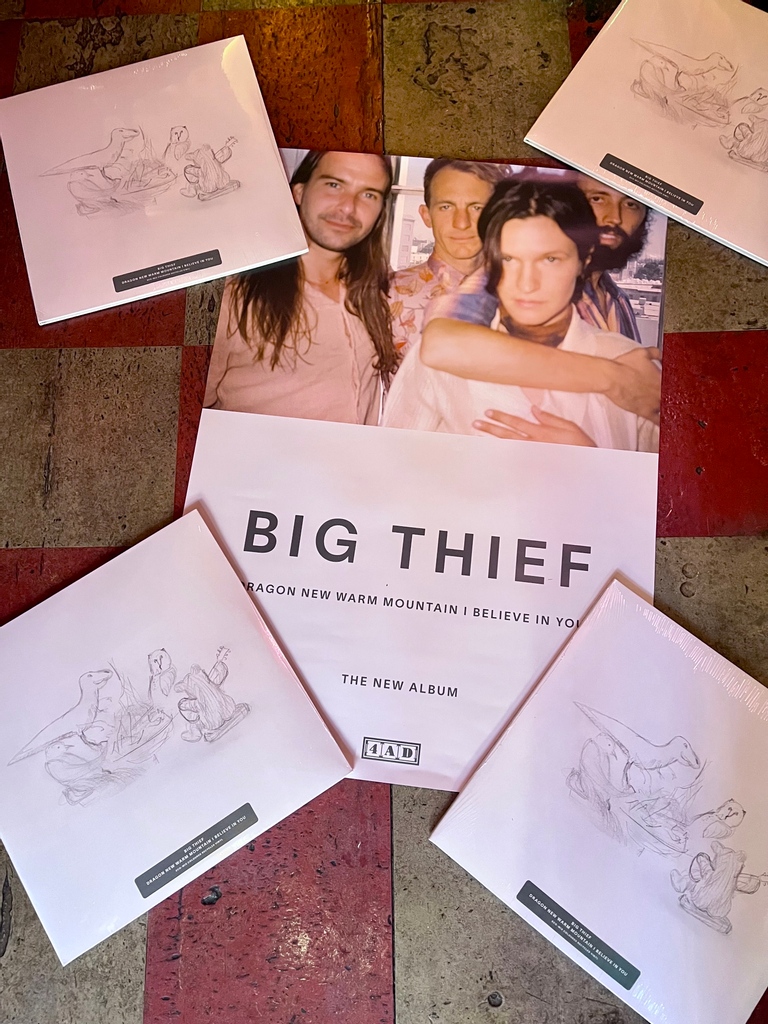 PieVinyl's tweet photo. BIG THIEF – Dragon New Warm Mountain I Believe In You (Released 11th February)
Pre order your Limited indies only eco-colour x 2 LP on the site or HERE; https://t.co/briowRQwy6 on the shelves from Friday!
@bigthiefmusic @4ad #newmusic #indiesonly #records #vinyl #recordstore https://t.co/mg6HoNKyQx