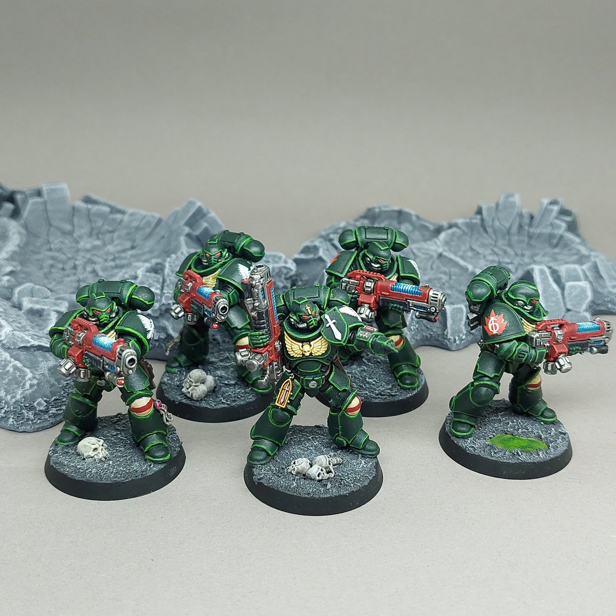 TheRealNexor's tweet image. #DarkAngels #Hellblasters I painted about 1.5 years ago. I took new pictures, because not only painting skills evolve with time.
@WarComTeam
#WarhammerCommunity #PaintingWarhammer