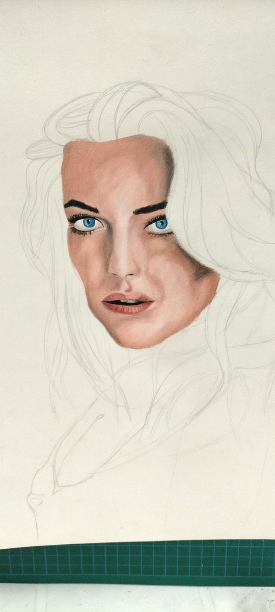 lauwern's tweet photo. En cours de réalisation 😊 #dessin #art #portrait https://t.co/fDJfv8JN0V