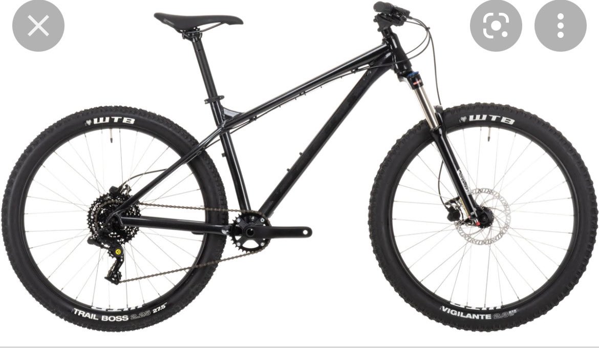 Little cousin has had his bike robbed from <a href="/DavidLloydUK/">David Lloyd Clubs</a> Warrington. Anyone see’s of hears of anything let me know, can’t have anything these days. Fucking theiving scumbags. 

The bikes a Vitus Nucleus. 💰there.