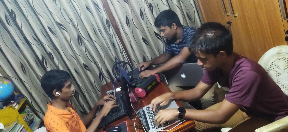 HasthikaGiri's tweet photo. Had the Sliit Codefest challenge
Grand final today
🔥🎉🎊
With the team members
@sathsarabj @HasthikaGiri @Siluna_16 https://t.co/IY3buPcARw