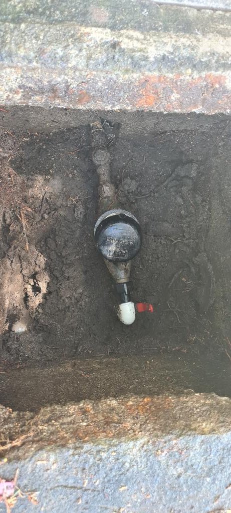 dasanfu's tweet photo. @RuAleman Muchas gracias por su ayuda, la fuga y desperdicio de agua ya fue resuelto. Dios bendiga su gestión. https://t.co/bPPyQmoW4V