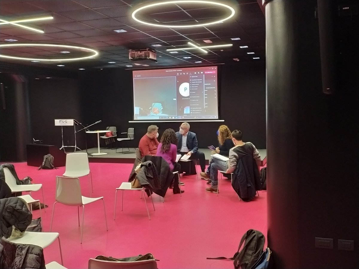 albim1971's tweet photo. Generare #Dono generare #fiducia all'interno di #MUG la seconda sessione del Master Guardare al futuro rivolto agli operatori del #terzosettore @EmilBanca #Volabo @ConfcoopBo @cooperfidi https://t.co/wgKJvVYhN0