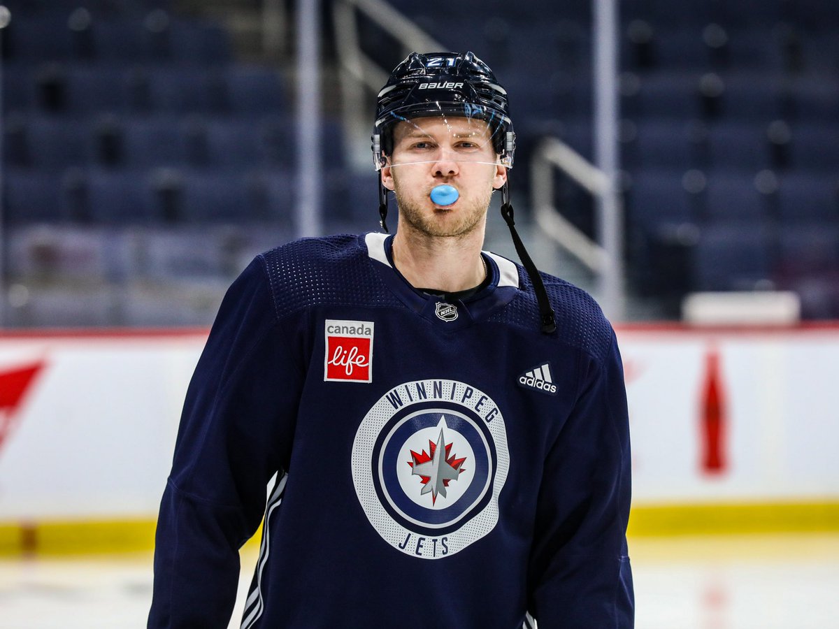 NHLJets's tweet photo. Good morning @domtoninato19 😝

#GoJetsGo https://t.co/XE0KRlIa4U