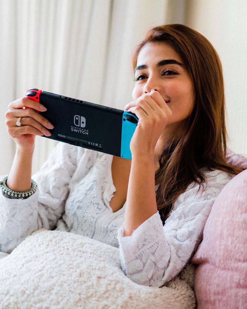 hegdepooja's tweet photo. Lately me all day. Everyday. 🤭 Name me a better open world game than Zelda: Breath of the Wild, I’ll wait. 🤨 #manymoodsofme #gaminglife https://t.co/3Fa27Lavoi