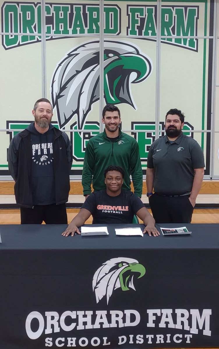 OFR5_Activities's tweet photo. Congratulations to Laterri'on West of @OFHSfootball for signing with @EMAPFootball this afternoon! https://t.co/Xzx9wqhV7l