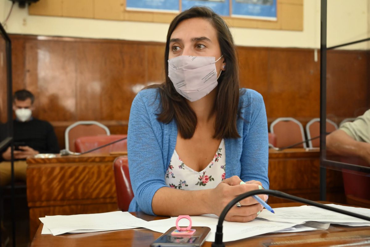 🎭 Escuchamos 4 hs a Carlos Balmaceda, sec. de Cultura.  Confirmamos 3 cosas: 

1° 👉🏻Para esta gestión es más importante parecer que hacer. Donde debe haber certeza presupuestaria,hay flexibilización de partidas. Eso hace pensar que construyen el presupuesto como mera formalidad