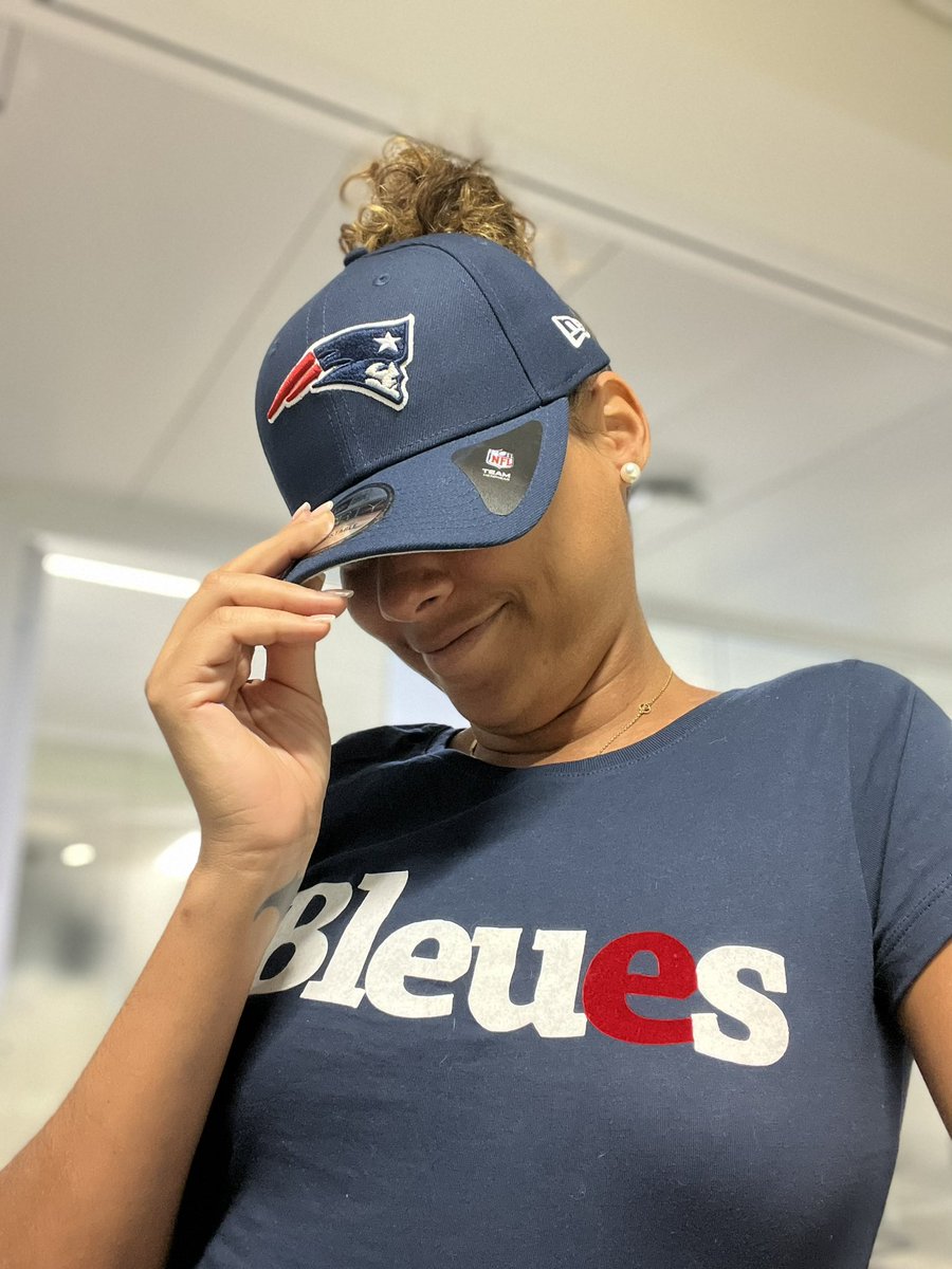 lequipedusoir's tweet photo. 🚨CADEAU🚨

J-4 avant le #SuperBowl
Tente de gagner ta casquette des New England @Patriots pour être au top devant le show sur @lachainelequipe dimanche à 23h50 🏉🔥

RT + FOLLOW @lequipedusoir 
Choisis ton chroniqueur 😈 https://t.co/NFZWM7HhVT